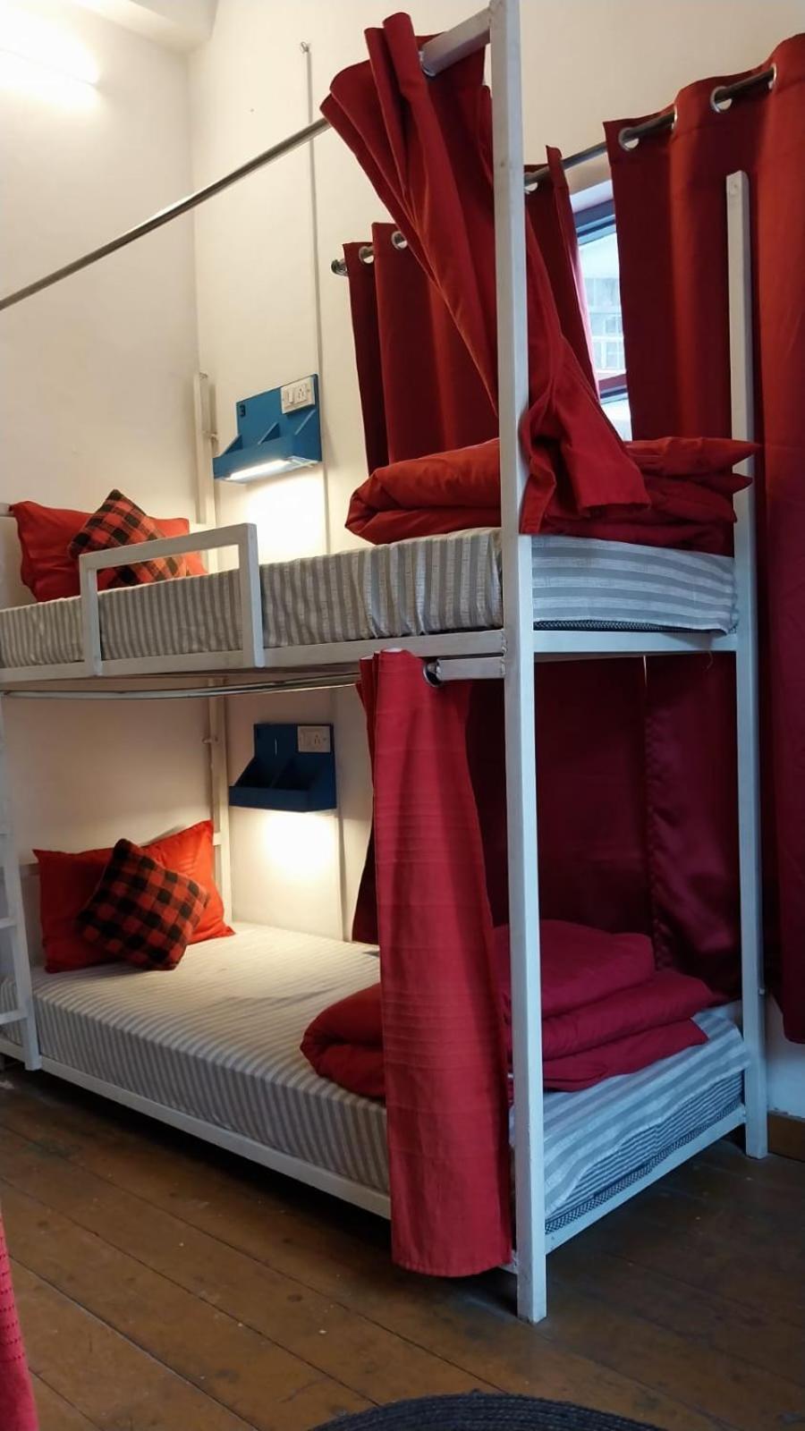 הוסטל מקלוד גאנג' Mitra Mcleodganj מראה חיצוני תמונה